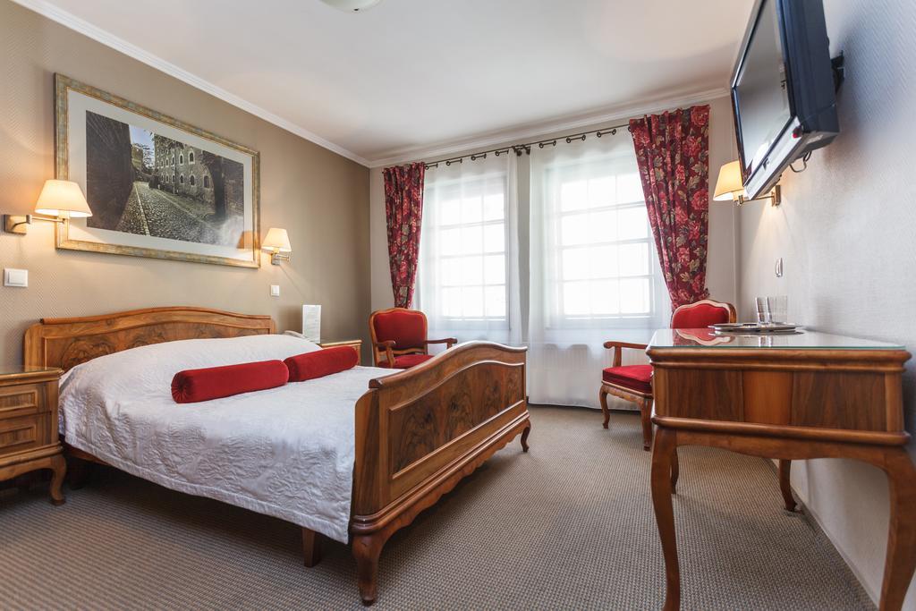 Hotel Czarna Roza Torun Room photo